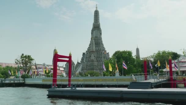 Cinematic Religious Travel Scenic Footage Buddhist Temple Wat Arun Bangkok — Stockvideo