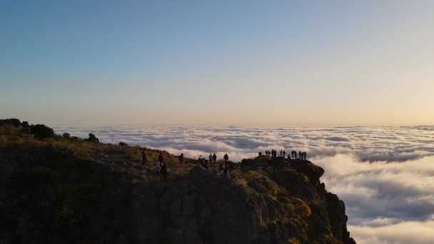 Riesige Berge Und Hügel Über Wolken Pico Arieiro Auf Madeira — Stockvideo