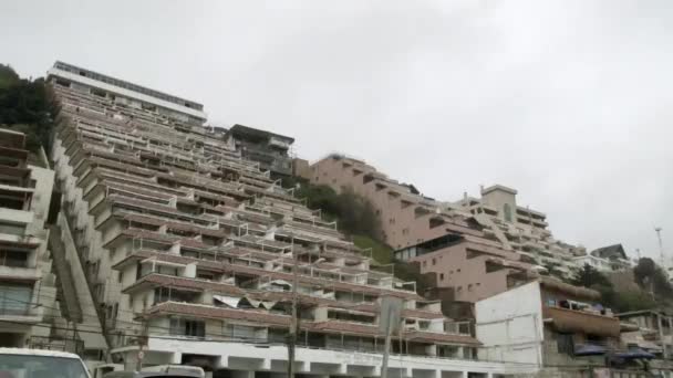 Hilltop Chilenska Arkitektur Och Turistiska Distriktet Reaca Del Mar Chile — Stockvideo