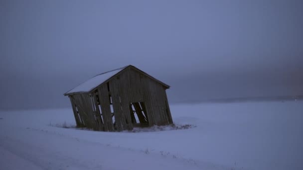 スウェーデンとフィンランドの飢饉の古い空の納屋のシンボル 19世紀の歴史 — ストック動画