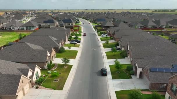 Reverse Aerial Homes American Community Residential Single Family Houses Suburb — Vídeos de Stock