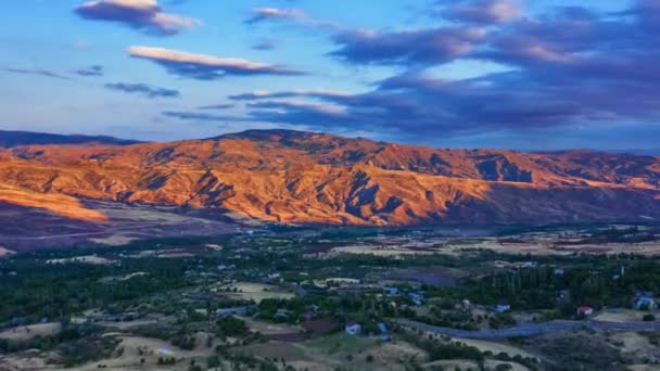 Bela Vista Aérea Montanha Rochosa Pôr Sol Colourful Mountains Valley — Vídeo de Stock