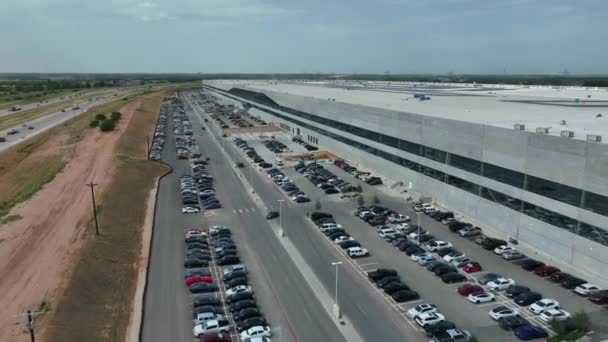 Massive New Giga Texas Gigafactory Manufacture Tesla Model Cybertruck Aerial — Vídeo de Stock