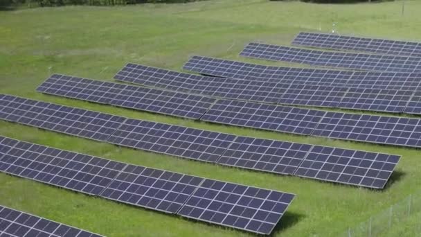 Aerial Close Shot Photovoltaic Solar Units Being Used Produce Natural — Vídeos de Stock