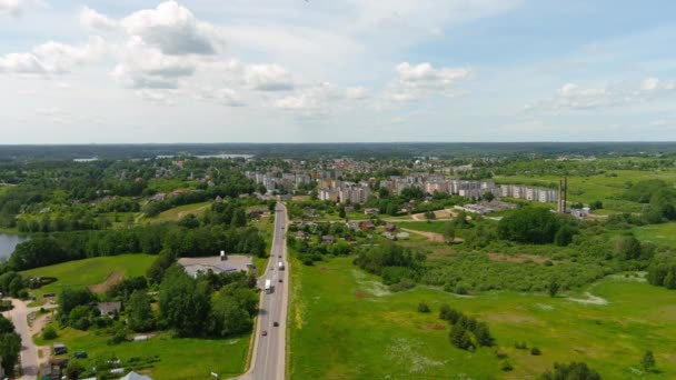 Drone Air View Zarasai City Литва Road Traffic Residential Buildings — стокове відео