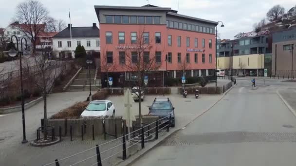Sparebanken Sor Bank Building Vestervei Arendal Norway Aerial Gently Moving — стоковое видео