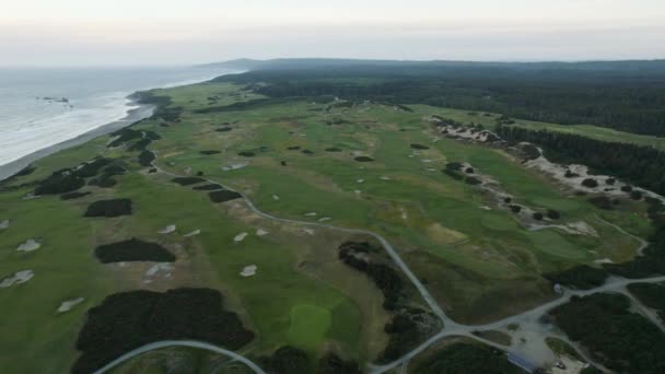 Pga Golf Course Bandon Dunes Oregon Ocean Coastline Sunset Aerial — Stok video