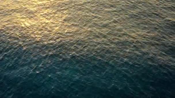 Sunlight Reflected Undulating Dark Sea — Vídeo de Stock