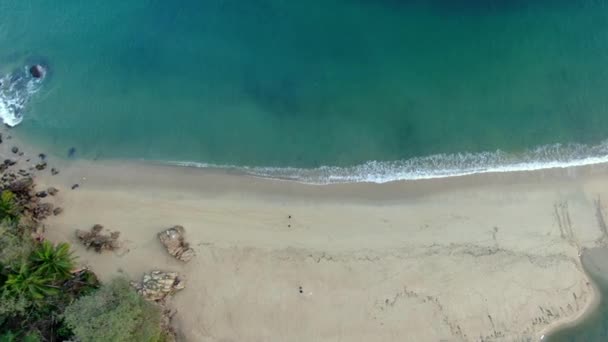 Top View People Walking Sandy Shore Yelapa Beach Jalisco México — Vídeo de Stock