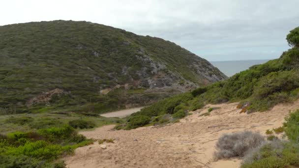 Sandy Beach Gruta Adraga Hill Cloudy Day Portugal — стоковое видео