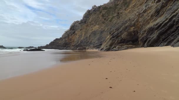 Majestic Wild Beach Gruta Adraga Mountain Portugal — Αρχείο Βίντεο