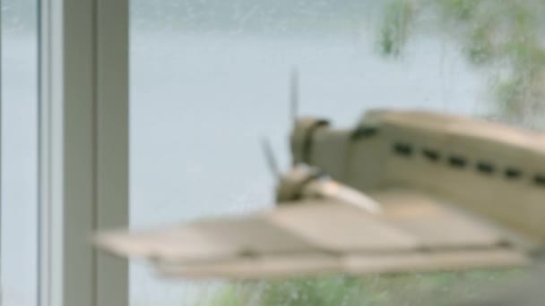 Focus Pull Para Modelo Bombardeiro Savoia Marchetti Sparrowhawk — Vídeo de Stock