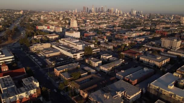 Aerial Push Back Shot Los Angeles Skyline Freeway City Summer — Video Stock