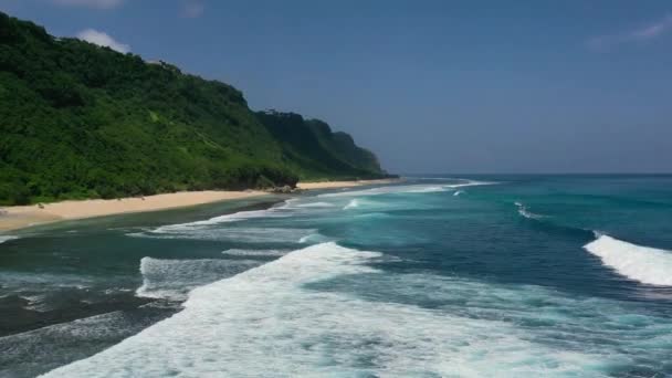 Empty White Sand Beach Coastline Nyang Nyang Uluwatu Bali Waves — Stock Video