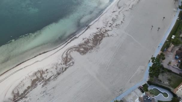 Vista Aérea Playa Hacia Mar Azul Turquesa Mallorca — Vídeos de Stock