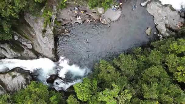 Top Drone Footage River Jungle People Swimming Reunion Island — Vídeos de Stock