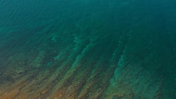 Cinematic Ocean Rock Reef Water Bird View Istria Croatia Coast — Vídeo de Stock