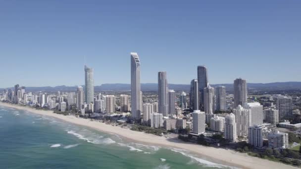 Aerial View Beach High Rise Buildings Luxury Hotels Surfers Paradise — 비디오