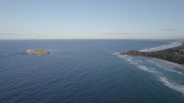 Fingal Headland Cook Island Aquatic Reserve Tasman Sea Daytime Aerial — Stock Video