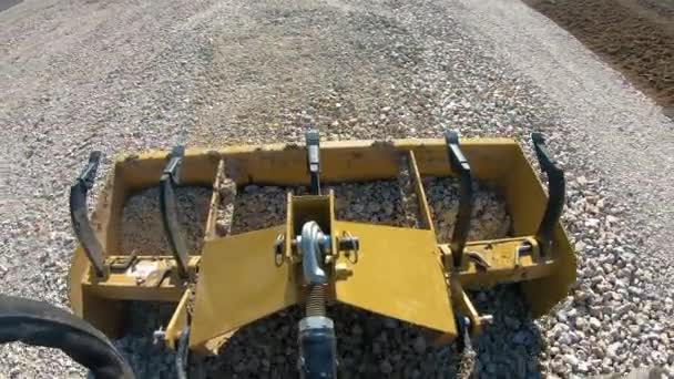 Box Scrapper Dropping Level New Graveled Driveway Gravel Collects Box — Stock video