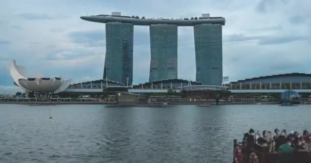 Marina Bay Piaski Singapuru Oglądane Drugiej Strony Jeziora Odbiciem Wody — Wideo stockowe