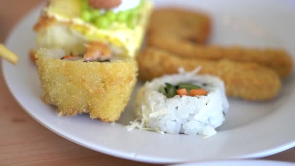 Someone Chopping Delicious Sushi Eat Right Away — Vídeos de Stock