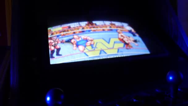 Wwf Wrestlefest Arcade Machine Playing Royal Rumble Wrestling Video Game — Stock Video