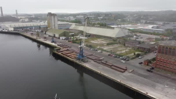 Kennedy Quay Cork Ireland Panning Aerial Drone View — Stockvideo