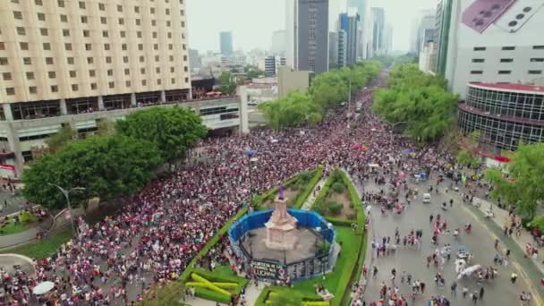 Aerial View Large Pride Parade Crowds Rodrguez Olascaga Eduardo Island — Stockvideo