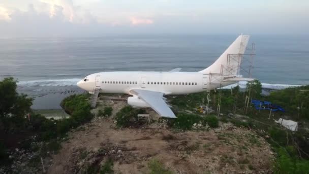 Bali Island Boeing Flight Top Scenic Cliff Ocean View Travel — Stock video