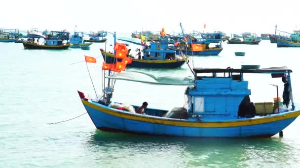 Fisherman Boat Anchored Phan Thiet Bay Ocean Sea Water Vietnam — Wideo stockowe