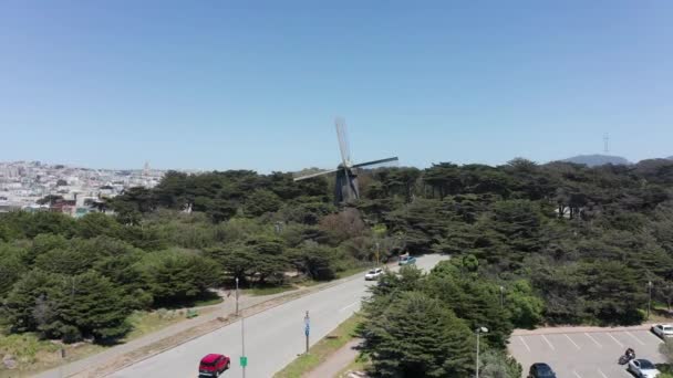 Low Push Aerial Shot Dutch Windmill Golden Gate Park San — Stockvideo