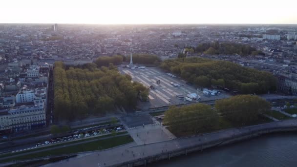 Aerial Circling Bordeaux Place Des Quinconces Cityscape Sunset — Video Stock