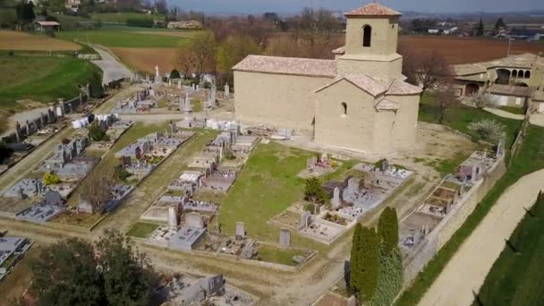 Saint Pierre Church Cemetery Chabrillan Provence France Aerial Fly Away — Wideo stockowe