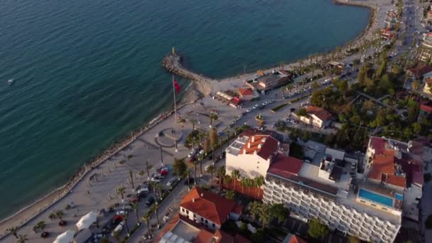 Vista Aérea Dos Edifícios Hotel Passeio Marítimo Costa Mar Egeu — Vídeo de Stock