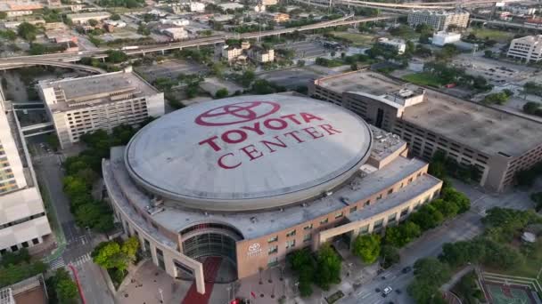 Aerial Orbit Toyota Center Downtown Houston Aerial Reveal Surroundings Downtown — Stok video