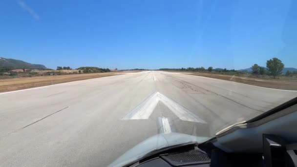 Opstijgen Vanaf Zakynthos Airport Piloot Pov — Stockvideo