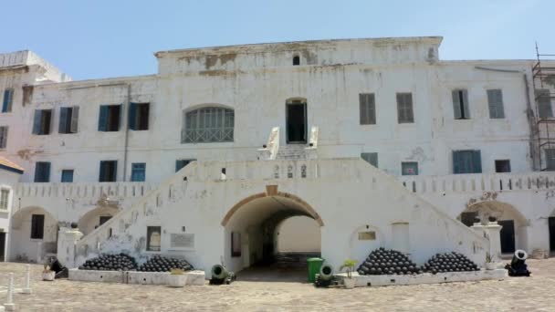 Breathtaking Aerial View Cape Coast Castle — Stok video