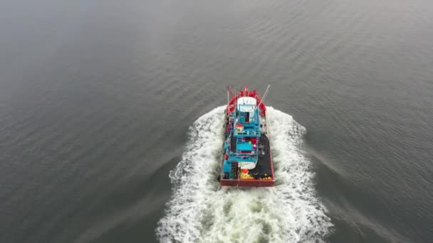 Traditional Fishing Boat Foamy Wake Sailing Endless Horizon Birds Eye — Vídeos de Stock