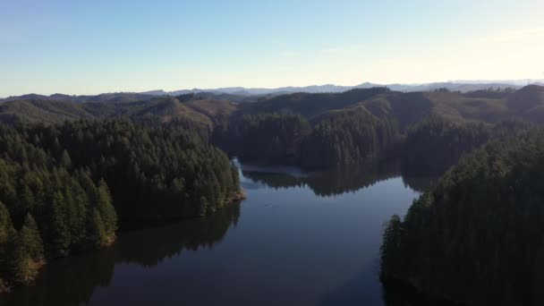 Eel Lake Southern Oregon Aerial — Vídeos de Stock