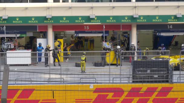 Race Car Enters Pit Driver Change Hours Bahrain Championship Static — 图库视频影像