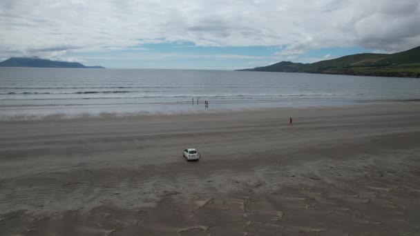 Fiat 500 Car Parked Inch Beach Ireland Drone Aerial View — Stockvideo