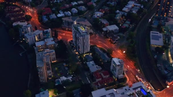 Πετώντας Πάνω Από Δρόμους Του Toowong Νύχτα Στο Brisbane Queensland — Αρχείο Βίντεο