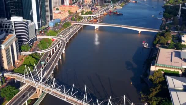 Aerial View Kurilpa Bridge Brisbane River Central Business District Brisbane — Stockvideo