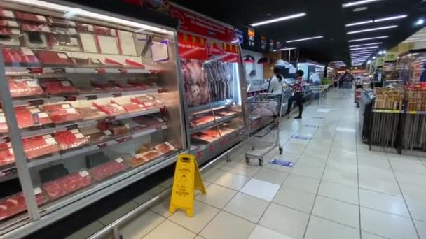 Once Crowded Counter Meat Products Almost Deserted Supermarket Covid Epidemic — 图库视频影像