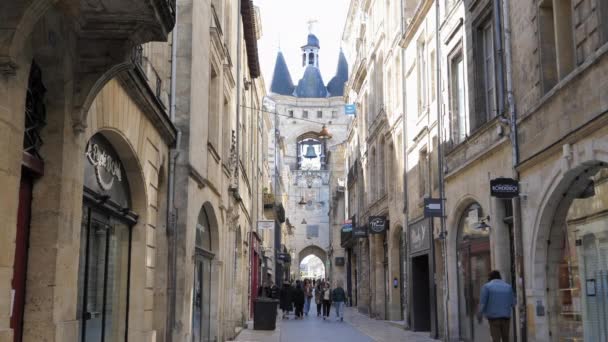 Tourists Walking Street View Famous Monument Grosse Cloche Bordeaux France — Stock Video