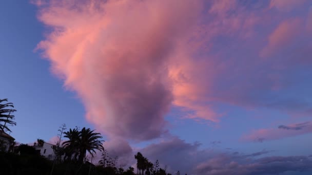 Pink Clouds Blue Sky Town Estepona Spain Low Angle — 图库视频影像