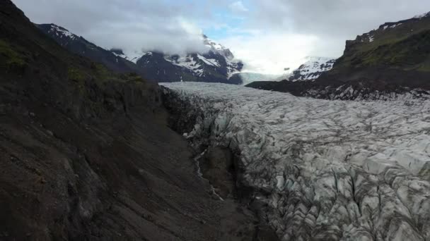 Glacier Iceland Pull Out Aerial — Stockvideo