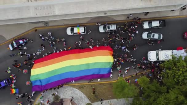 Foot Lgbt Flag Flies City Pride Hundreds Supporters Gays Lesbians — Video