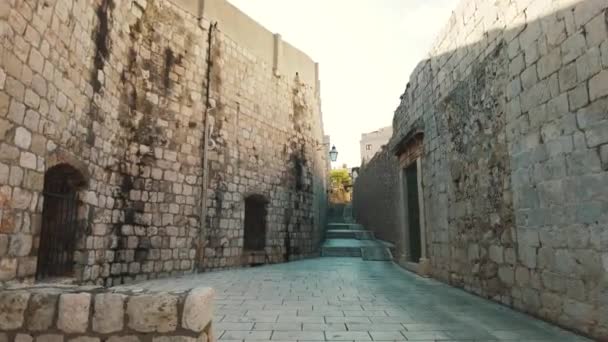 Walking Narrow Streets Old Town Ancient Town Dubrovnik Croatia Europe — Vídeo de Stock